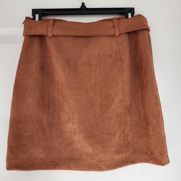 Haute Monde feaux brown suede skirt size Large - Picture 2 of 6